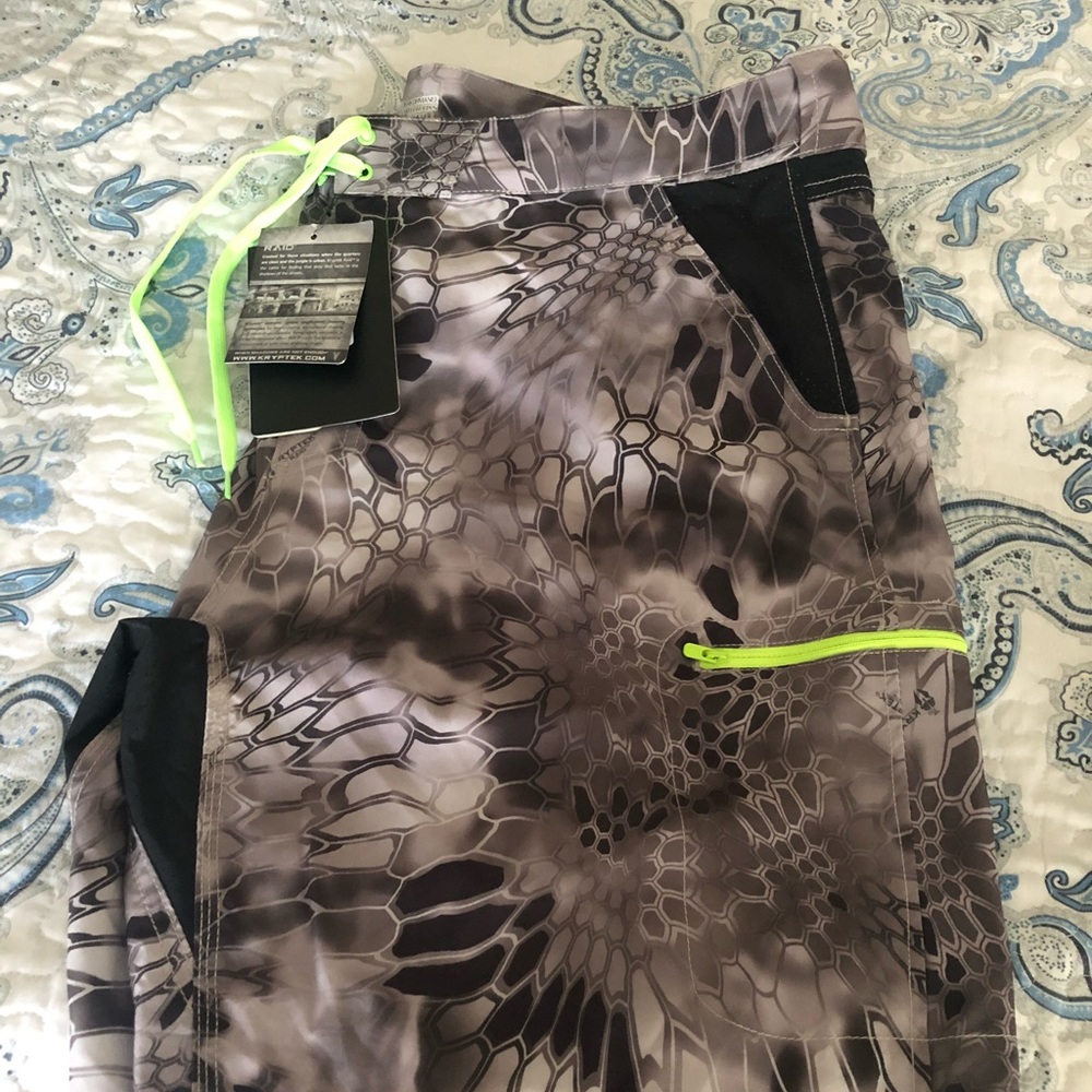 NWOT 3X HUK swim trunks!